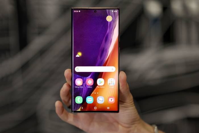 smartphone layar QHD+ Quad HD Plus