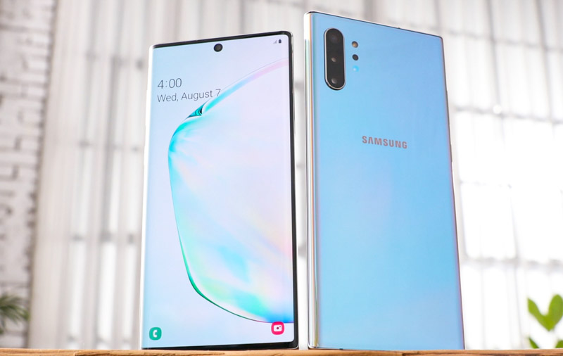 smartphone layar QHD+ Quad HD Plus