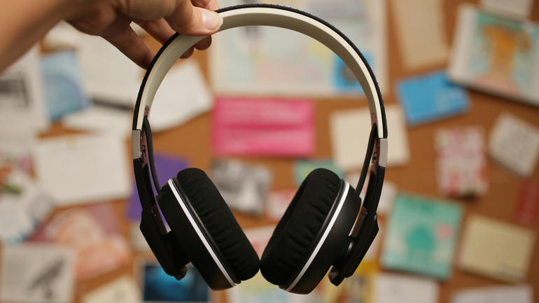 sennheiser-urbanite-xl-headphones06
