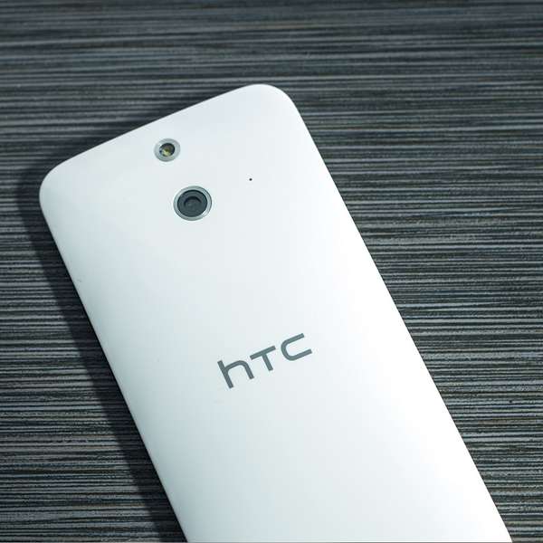 HTC One E8