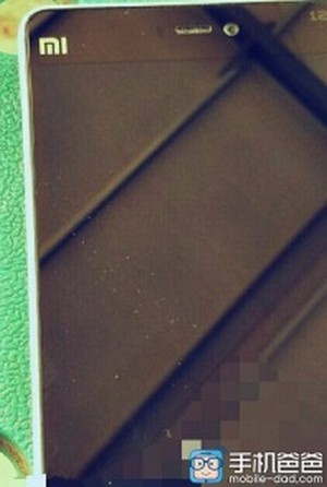 Xiaomi Mi4i dengan body plastik bocoran