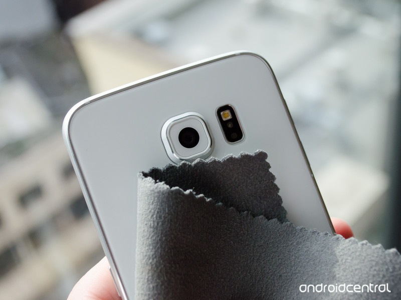 camera-cleaning-galaxy-s6