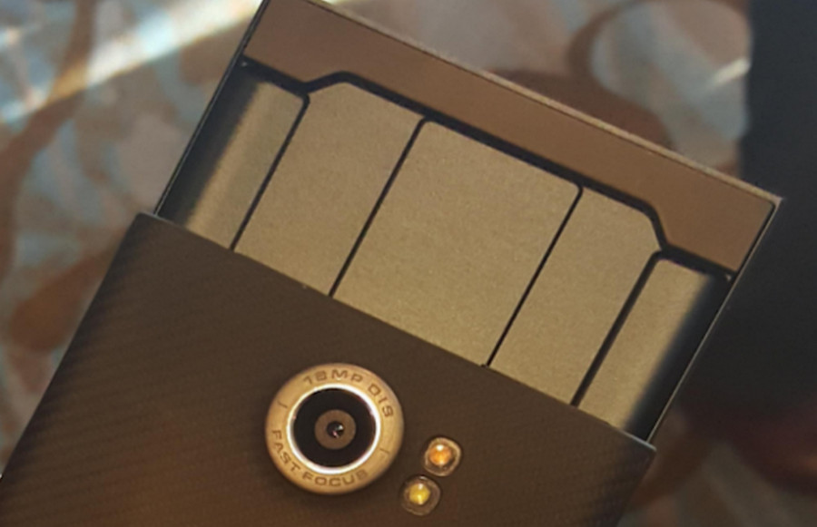 BlackBerry Priv camera