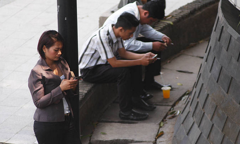 Pengguna ponsel chat