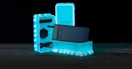 Unik! Alat Hisap Rokok Elektrik Plus Smartphone