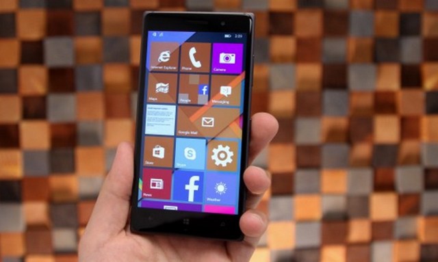 Microsoft Tunda Rilis Windows 10 Mobile untuk Lumia
