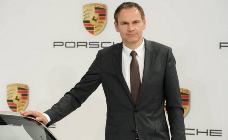 CEO Porsche: iPhone Itu Tempatnya di Saku, Bukan di Jalanan