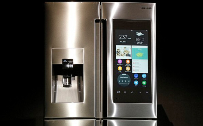 Samsung Lemari es Family Hub