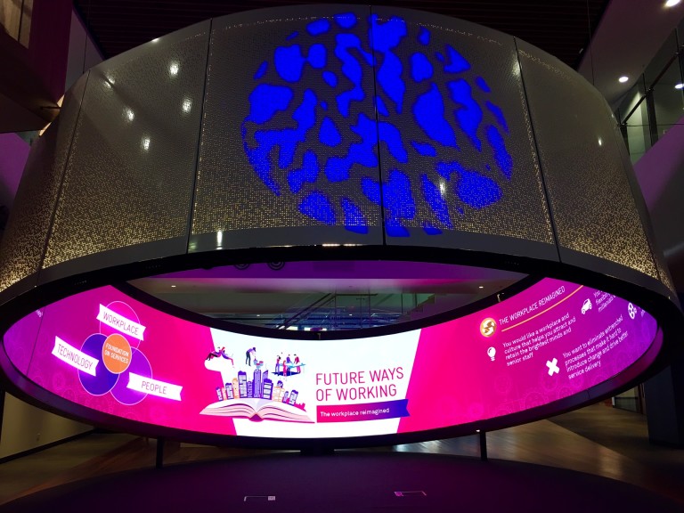 Telkomtelstra Demonstrasikan Solusi Cloud di Telstra Customer Insight Centre