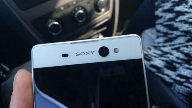 Penampakan Sony Xperia C6 dengan Layar Jumbo