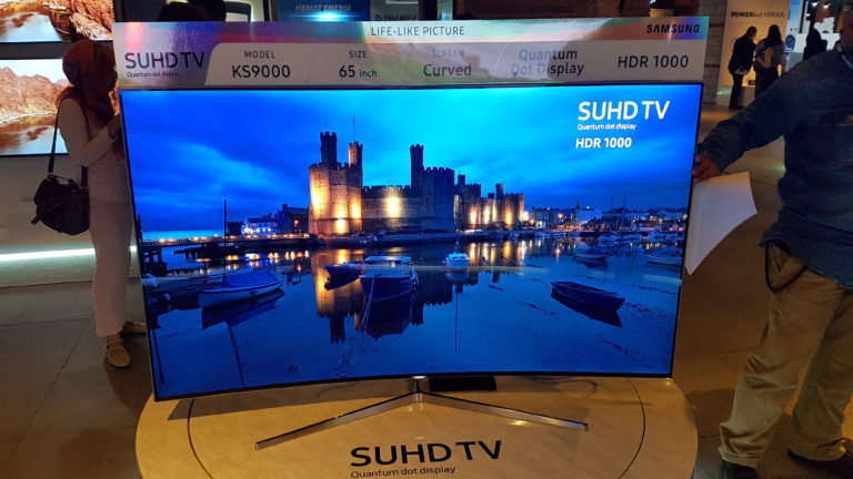 Samsung Perkenalkan SUHD TV dengan Teknologi Quantum Dot