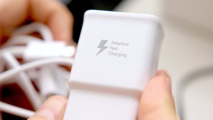 androidpit-samsung-fast-charger-note-5-w782