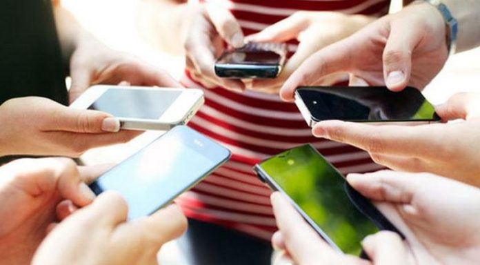 Pengguna smartphone 2014