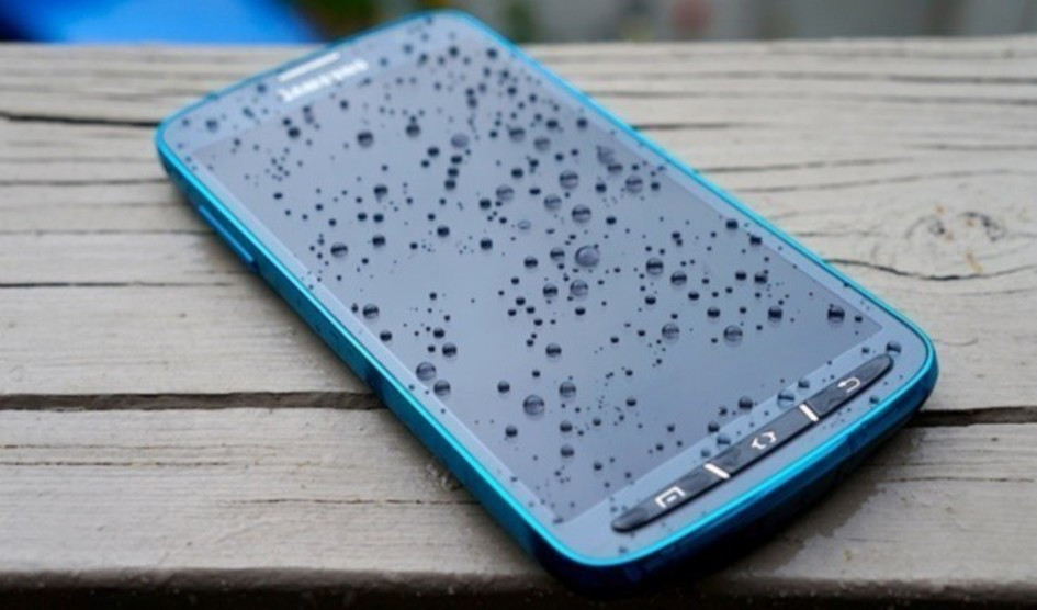 Samsung-Galaxy-S7-Active-2