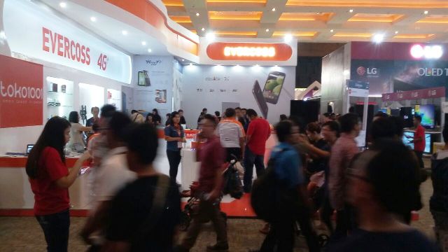 Evercoss Tawarkan Beragam Diskon di Jakarta Fair