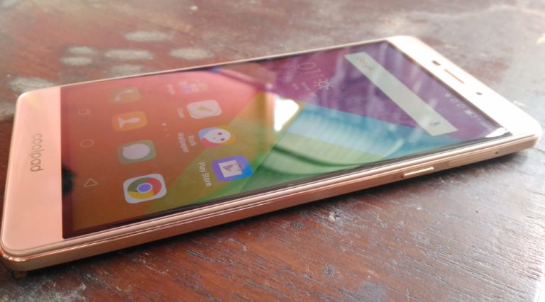 Review: Coolpad Sky 3, Smartphone Selfie Berbodi Metal