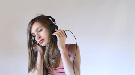 airpods-2