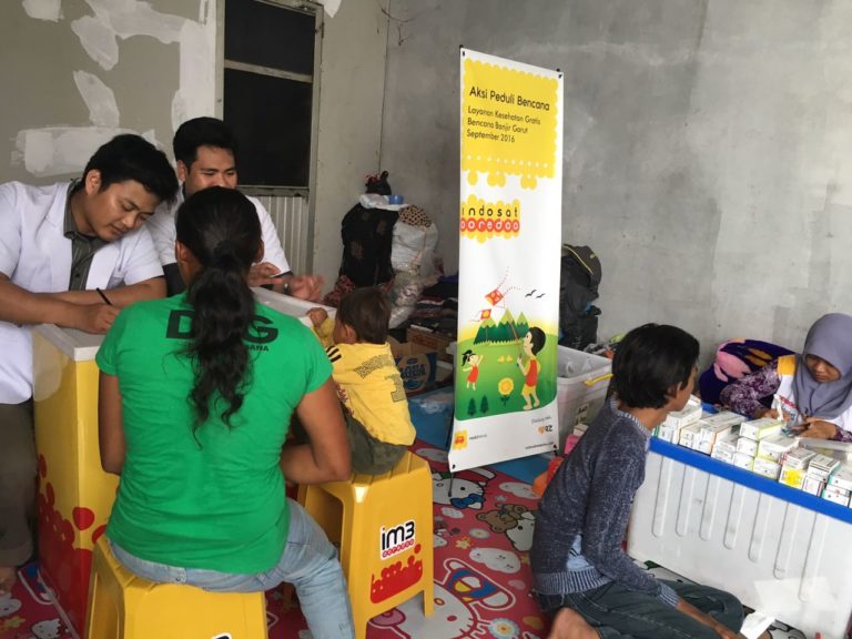 Indosat Ooredoo Bantu Masyarakat Garut Melalui Layanan Kesehatan