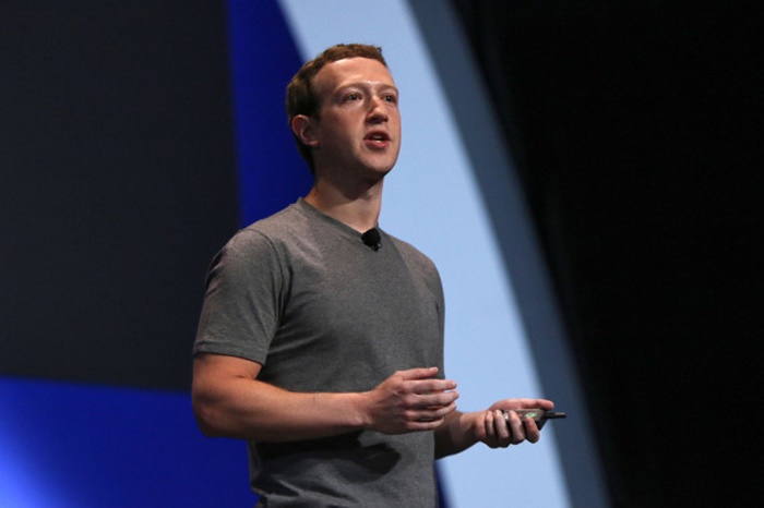 satelit Facebook hancur