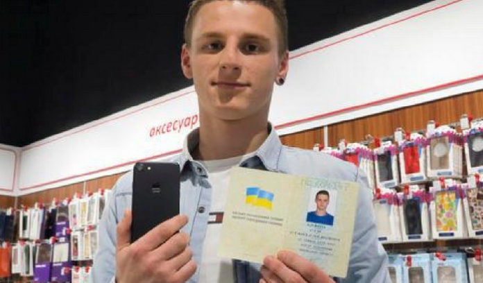 olexander-turin-alias-iphone-sim