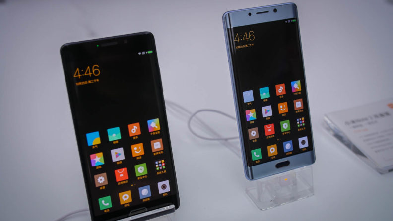 xiaomi-mi-note-2-hands-on-first-look-aa-6-792x446