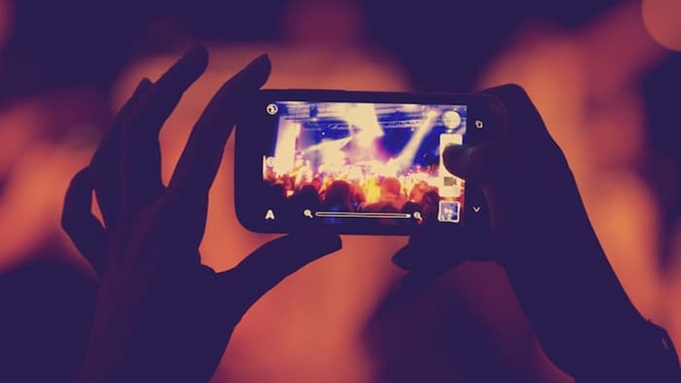 Fitur Live Video