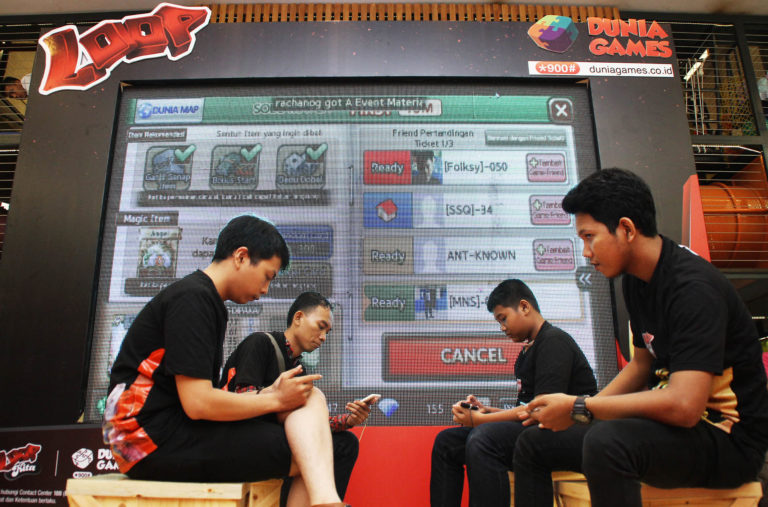 Wadahi Anak Muda, Telkomsel Gelar LOOP Games Competition