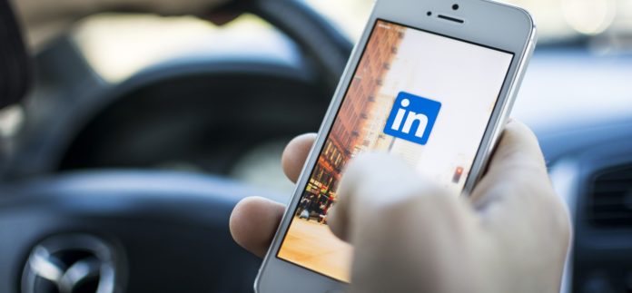 linkedin LinkedIn Live
