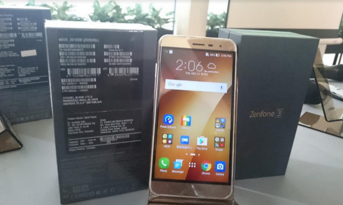Asus ZenFone 3 ZE552KL dengan RAM 4GB