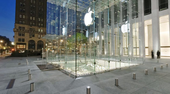 apple store iPhone Meledak