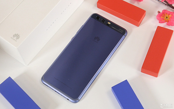 Sukses Jualan Online, Huawei Kembali Rajai Pasar China di Q1 2017