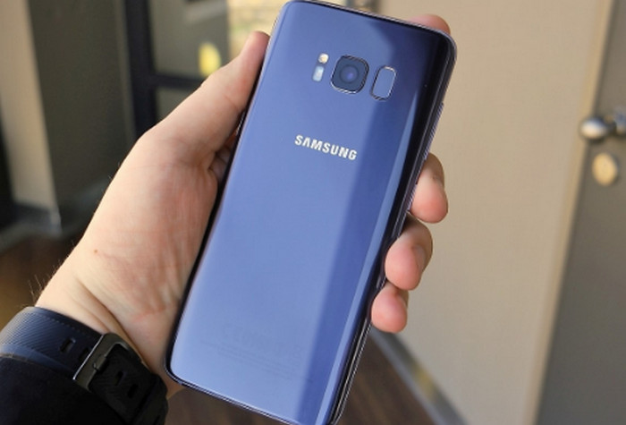 Samsung Galaxy S8 Mengalahkan iPhone 7 dalam Uji Kecepatan