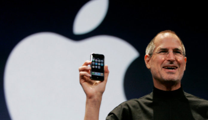 Steve Jobs iPhone 2007