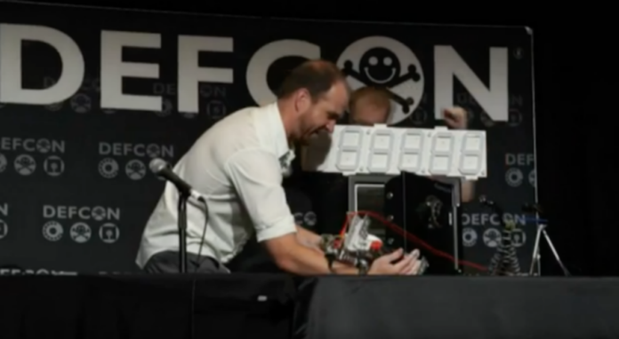 robot berankas
