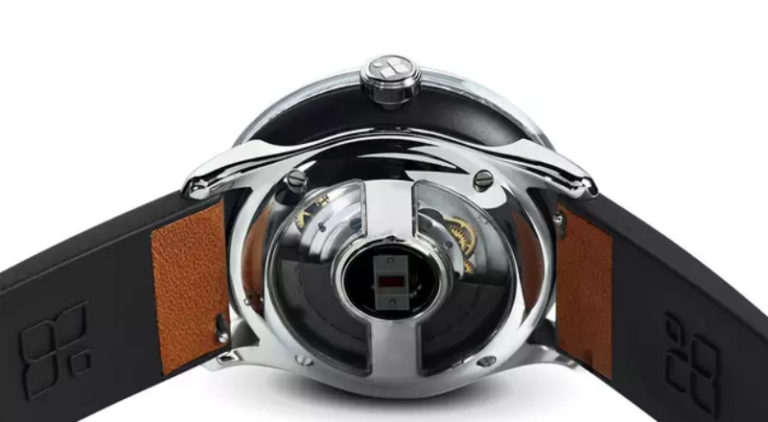 Canggih, Smarwatch Ini Tidak Butuh Charger Eksternal