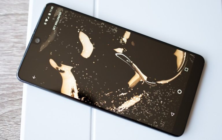 Seperti Essential Phone