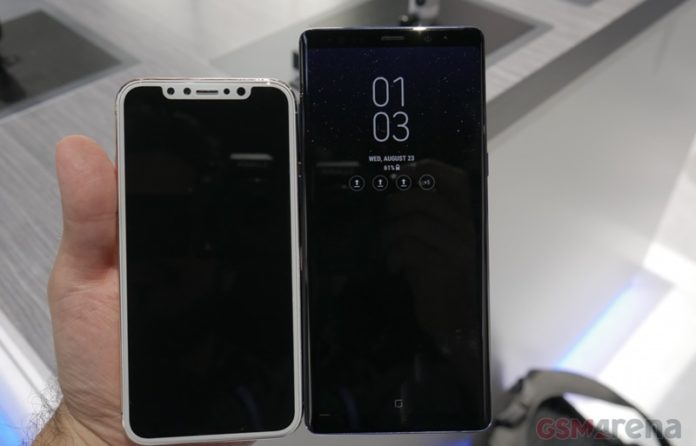 Samsung Galaxy Note 8 vs iPhone 8 Samsung Galaxy Note 8 vs iPhone 8