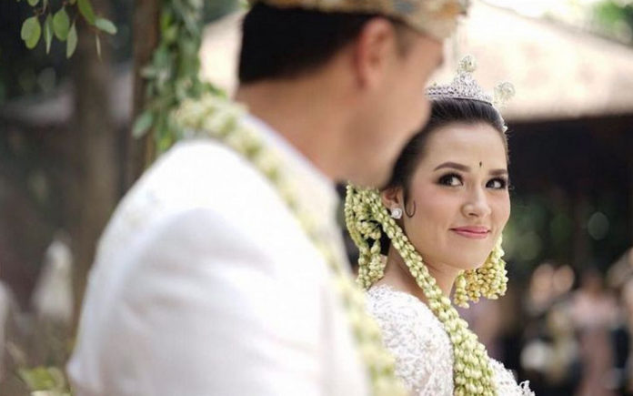 Raisa dan Hamish nikah
