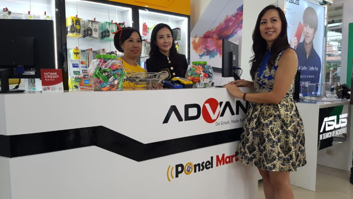 Pasar ponsel Ponsel mart