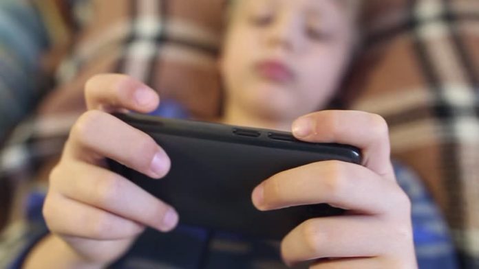 1 game smartphone hari libur