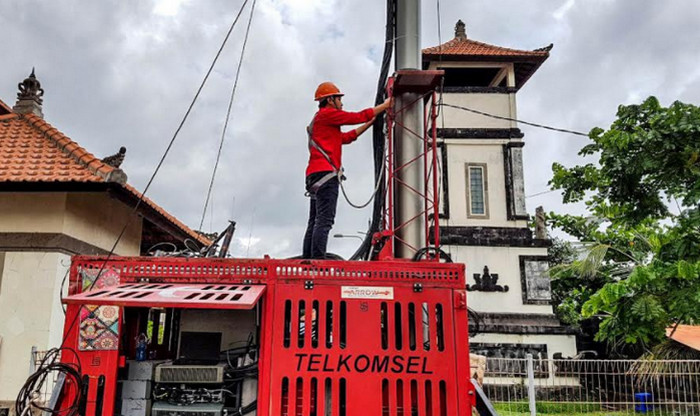 Telkomsel Kerahkan 8 Combat Bantu Korban Gunung Agung