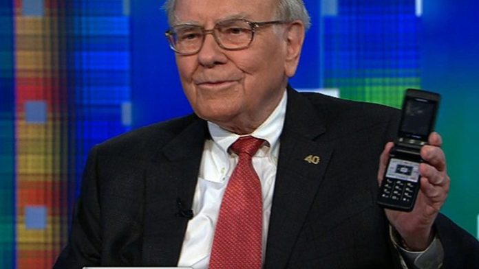 131022213804-warren-buffett-cell-phone-story-top Warren Buffet