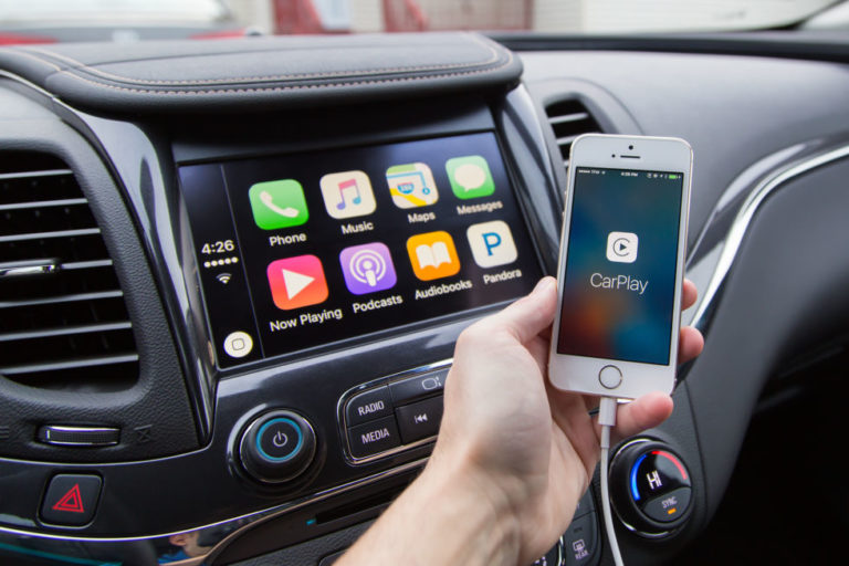 Asyiik! Sekarang Bisa Pakai WhatsApp di CarPlay