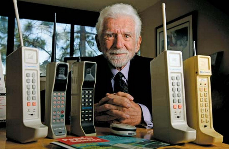 Martin Cooper penemu ponsel