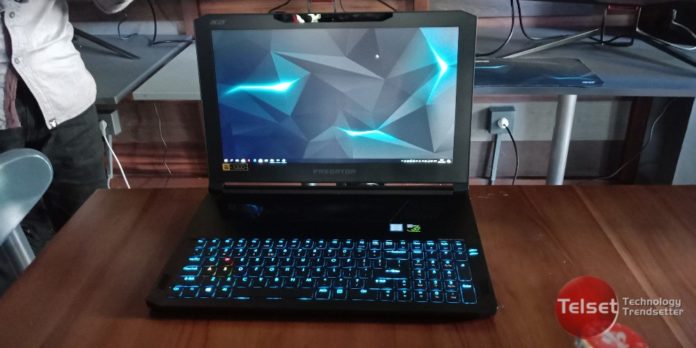 PicsArt_01-09-04.46.16 Acer Predator Triton 700