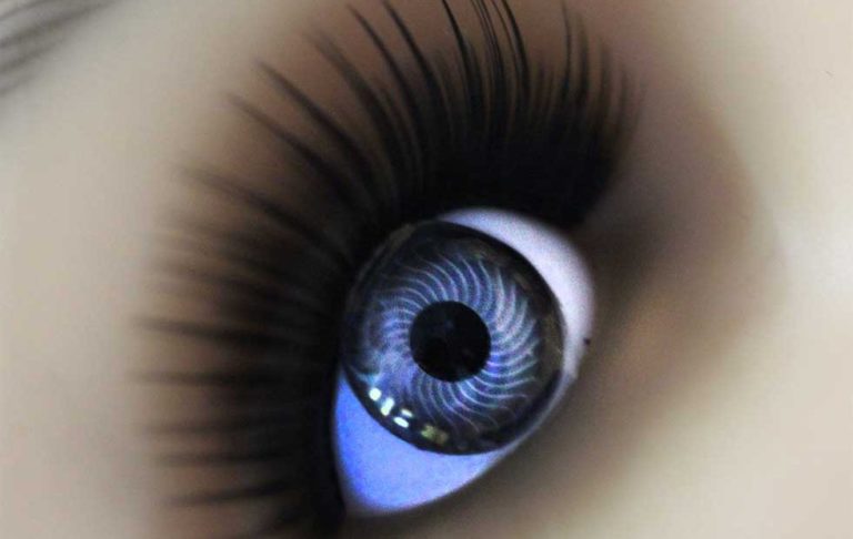 Lensa Kontak Pintar Bisa Kontrol Diabetes