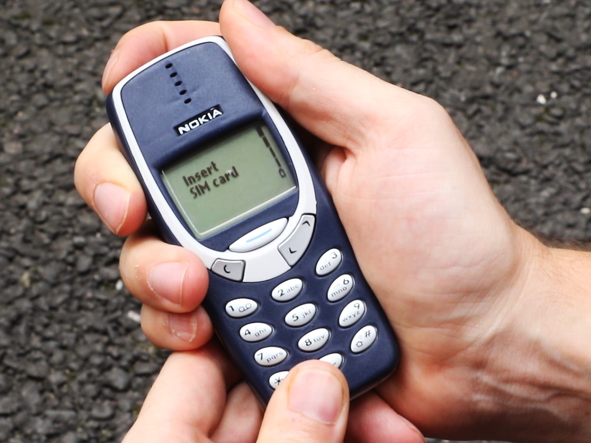 we-drop-tested-the-old-nokia-3310-and-it-survived-a-fall-from-a-fourth-storey-window.png