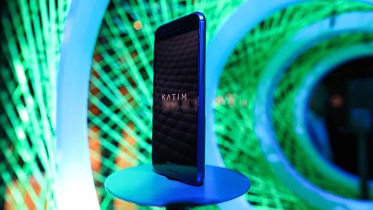 Canggih! Ponsel Android Ini “Anti Mata-mata”