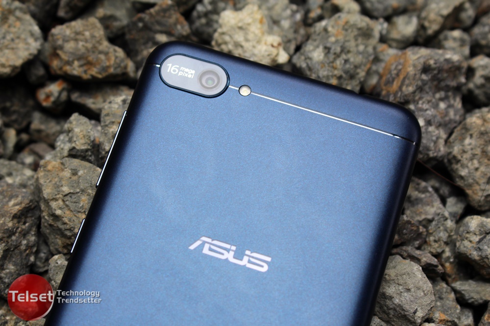 Asus ZenFone 4 Selfie Lite-10 Asus mahal