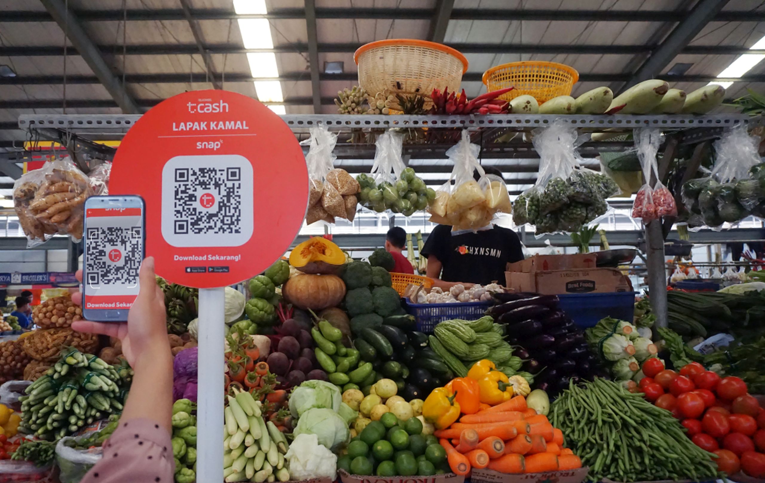 Photo 1 - Fitur SNAP QR Code TCASH